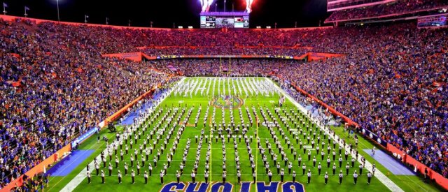 LacareaP31's tweet photo. Thank you God ! Blessed to announce that I have been verbally offerd from the University Of Florida . Thank you @CoachRonEnglish #GoGators https://t.co/aqJA7GEbtg