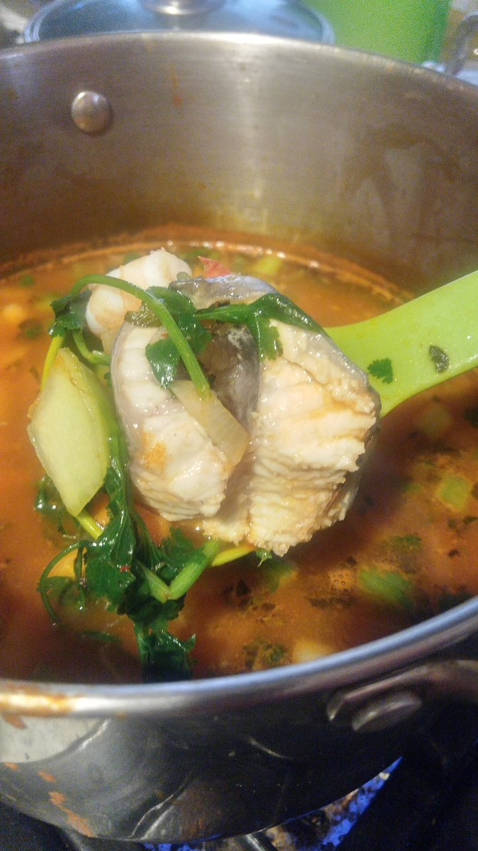 PinchStardust's tweet photo. ✨Made some sopa de pescado aka some nice #catfish & #shrimp stew. Hits the spot for this chilly day🐟🍤✨
#seafoodstew #foodie #addedstardust✨ https://t.co/gYcsuSNNMW