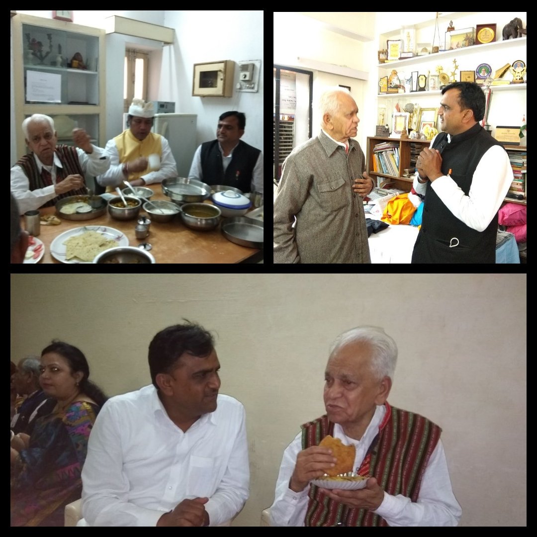 गांधी विचार आपके द्वार शांति सद्भावना-यात्रा मैं महात्मा गांधी की 150वीं जयंती वर्ष पर गांधी जीवन दर्शन प्रदर्शनी से अवगत होते छात्र-छात्राएं एवं महिलाएं- महात्मा गांधी जीवन दर्शन समिति जोधपुर