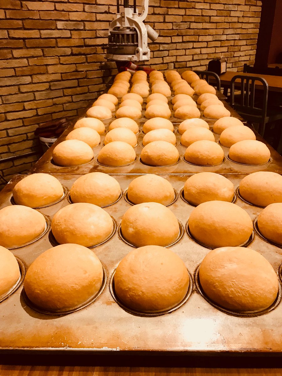 Burger 320 tweet media