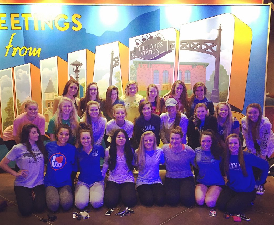 Davidson Cheer tweet media