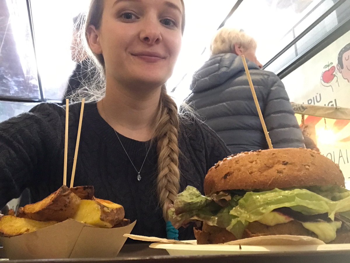 ItsVeganDarling's tweet photo. Had to get my #VeggieBurger on at least once! #MercatoCentrale in #Florence is so cool! Surprised to find great #vegan options! https://t.co/zcdvHlOC4G