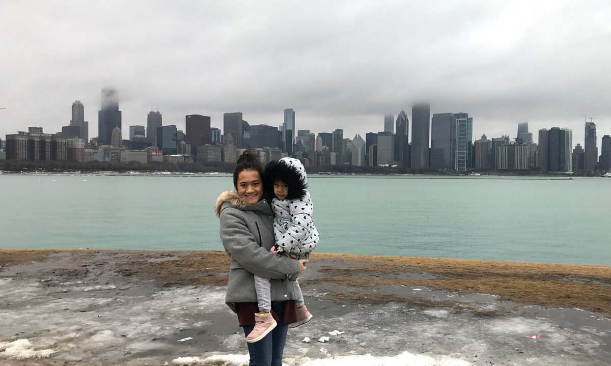 amihuwaida's tweet photo. with kinan at chicago skyline https://t.co/BunzGi1pWu