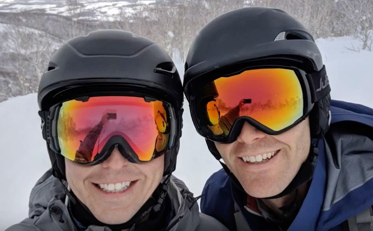 HopeSurrogacy's tweet photo. Our clients are showing off their Olympic abilities skiing in Japan while just to the south in PyeongChang, athletes from around the world compete. #surrogacy #twodads https://t.co/AzgX0zh95a