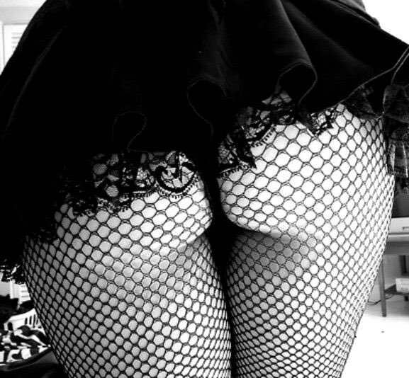 MistressGrace1's tweet photo. Make my day pigs. Circlepay or Paypal is mistressgraceliverpool@gmail.com 💕 #paypigs #humanatm #CashSlave #findom #findomme @RTPork @rtserf @RTP1G @sissysub14 @Rtpiggy4PP @RT_Pup https://t.co/GzKcP4EYGe