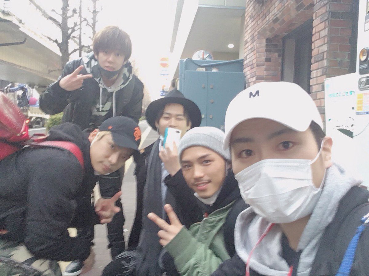 PRESI_D2016's tweet image. リハ頑張りました🔥🔥

3月1日のライブで新曲も披露するので
お楽しみに🤙🤙

#presid
#プレジディー
#3月1日
#ライブ