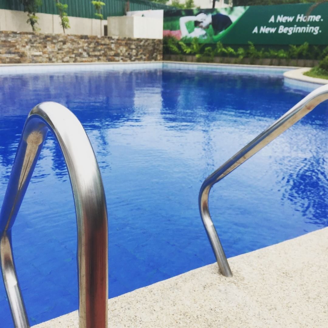 OfficialSOCLand's tweet photo. Come on, take a dip. ππ #itsmorefuninthephilippines #realtyph #realestateph #brokerph #paranaque #alabang #muntinlupa #propertiesph #investmentph #renttoownph #pagibigfund #realestatephilippines #realestate #laguna #binan #nuvali #househunting #houseforsale #home #house https://t.co/QH0qxgWngj