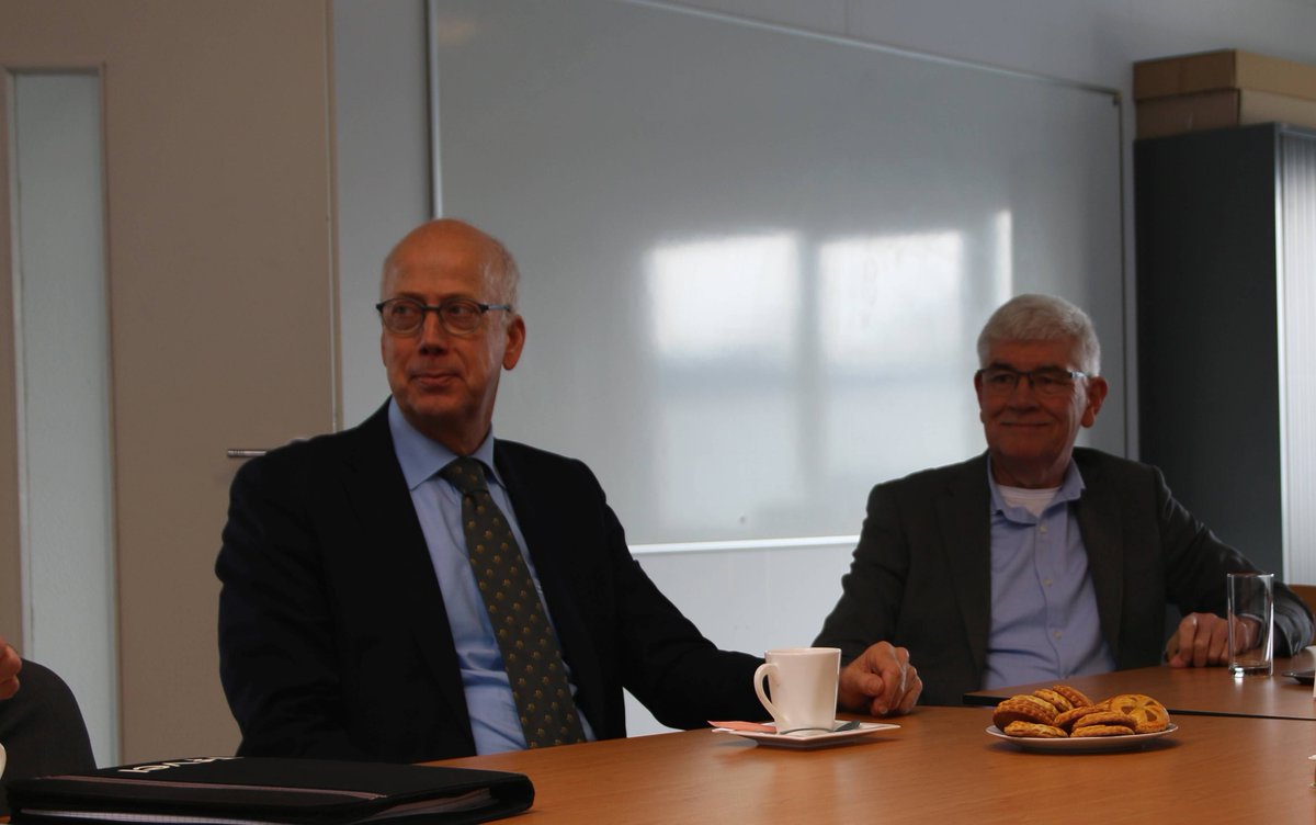 Westervoort's tweet photo. Gisteren zijn burgemeester en wethouders op bezoek geweest bij TEVEL Techniek BV in Westervoort. TEVEL ontwerpt en bouwt kwaliteitsinspectie systemen. Burgemeester Arend van Hout: Ik ben erg onder de indruk van dit bedrijf. Mooi om zo’n bedrijf in Westervoort te hebben! https://t.co/t4dxbheqQa