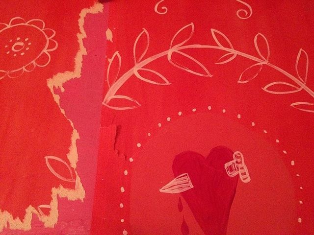 melanouri's tweet photo. Hearts and flowers are SO last week, darling! I made this gothic painted wallpaper for a fairy tale room in an art installation a few years back. Still love it but it’s time for a change. Would make a good tattoo though...
#heartsanddaggers #thecolourred… https://t.co/61vKkhDIvE https://t.co/774Myrsbmt