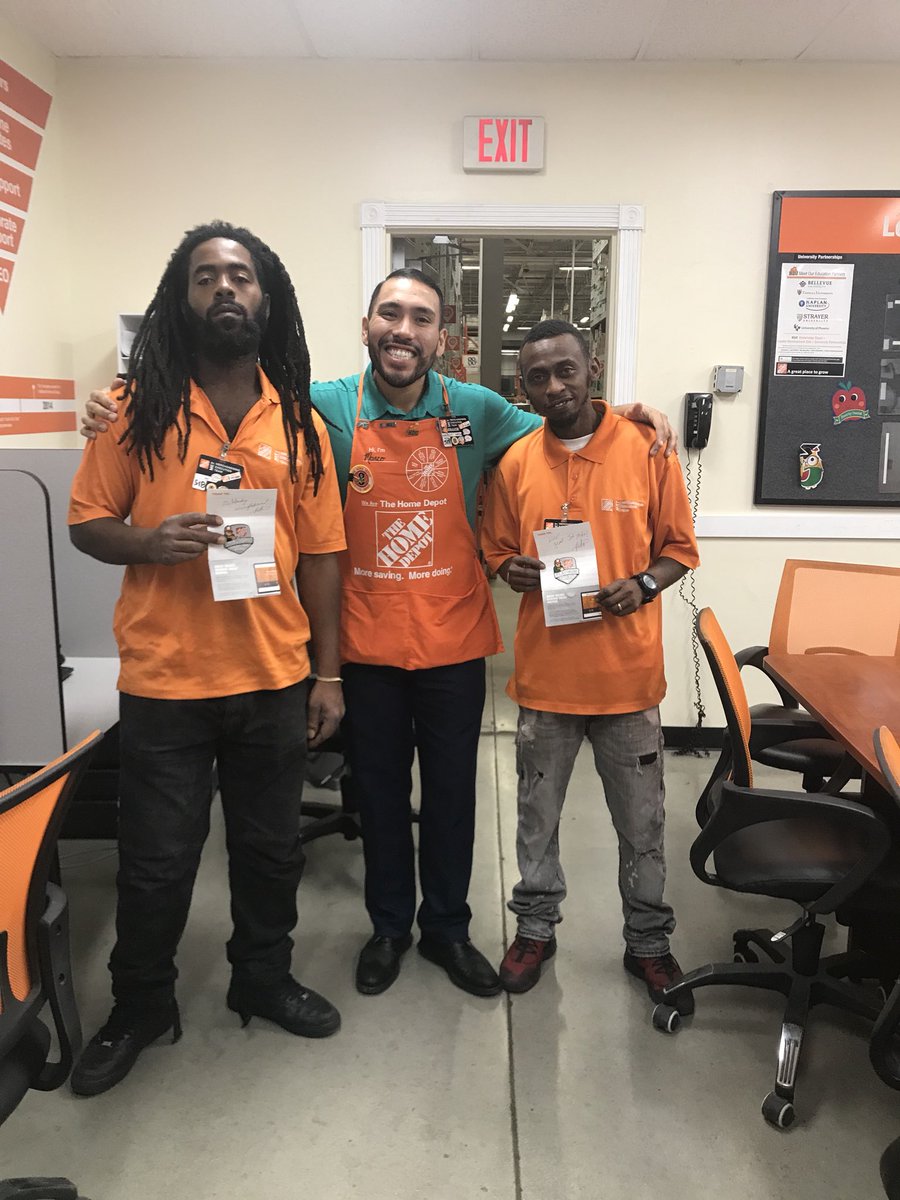 Marco_sflMEM's tweet photo. Double Platinum! Congrats to these two project aces at store 251. Job well done gentlemen, keep up the good work! Thank you for taking care of our suppliers. https://t.co/SDYGmZZGG6