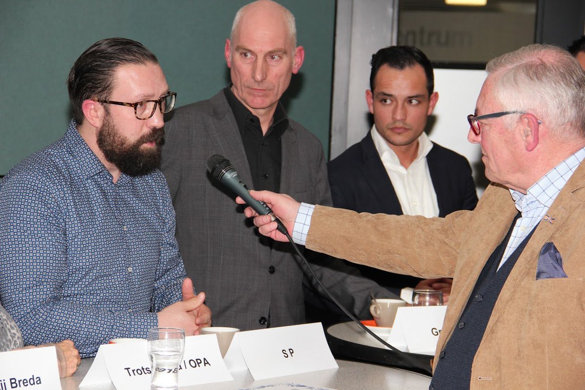 SPBreda's tweet photo. Gisterenavond ging SP-raadslid @dr1k in de @HaagseBeemden in debat over levensloopbestendig wonen en de leegstand op winkelcentrum Heksenwiel. Lees hier waarom SP Breda het verschil maakt...  #BEKOM #SPBreda #MaaktHetVerschil #GR18 #Raad076 #grbr  https://t.co/PwnxlxsBUe💪🍅 https://t.co/UnmiK5zgdr