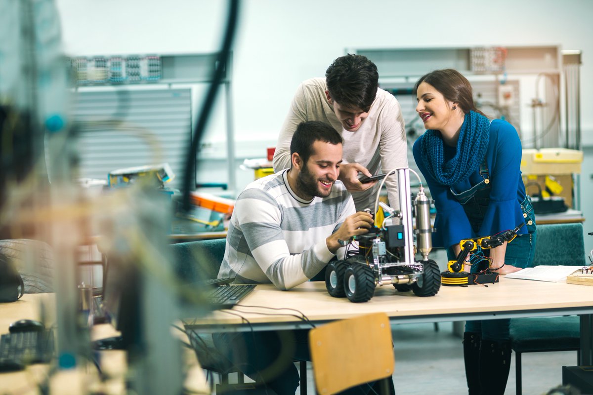 CareerswithSTEM's tweet photo. Next month promises a free workshop in coding from #CreativeCodingClub and @Officeworks, a talk on how an #engineer and #artist created a #startup, and plentiful #InternationalWomensDay celebrations!
Here's what's on in March: https://t.co/ZbqtXGjonj
#edutweetoz https://t.co/dcYQTakxzk