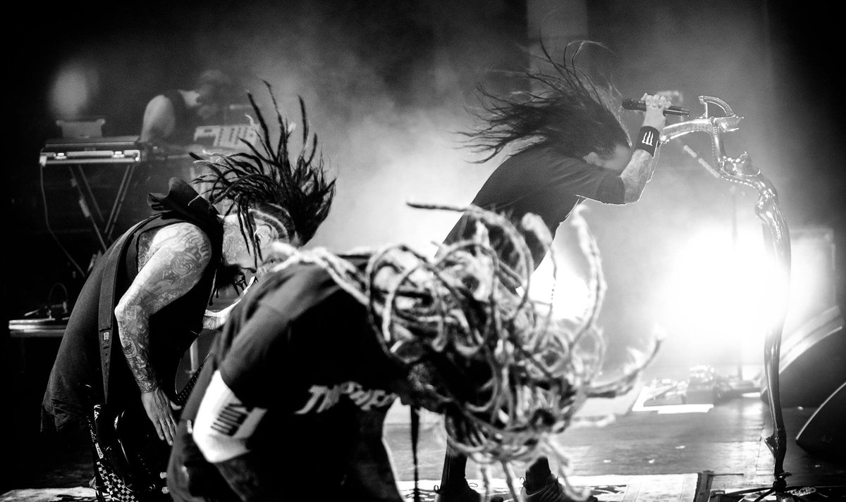 DownloadFestAU's tweet photo. Happy birthday to @rihanna! We're spinning the remix that @Korn did to celebrate #Rihanna30 -> https://t.co/JsrmqpDjbS https://t.co/9jaeJjDQm1