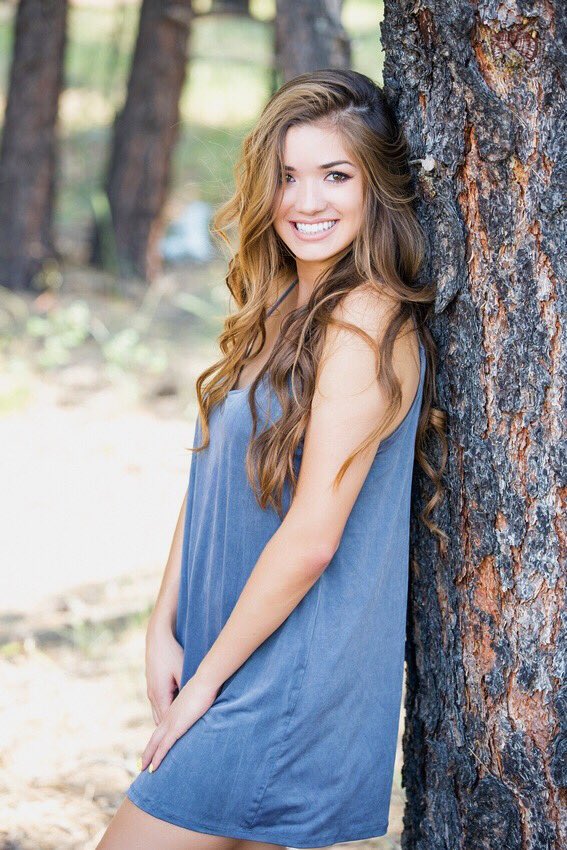 jonelleee__'s tweet photo. 99 days till graduation 🎓 https://t.co/Pn0H1llCA9