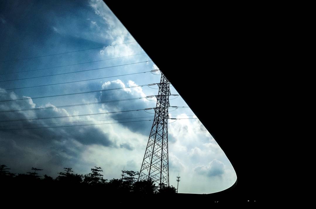 maymore's tweet photo. The life is in the journey by looking at the scenery
#journey #clouds #sky https://t.co/5a0KQ1AoNO