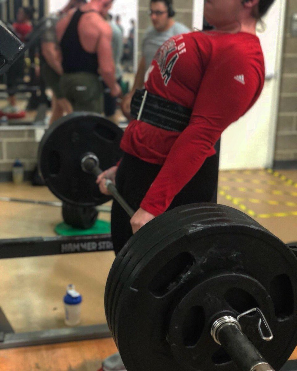 Avey2016's tweet photo. 425 on the bar https://t.co/fkqcRF1DPz
