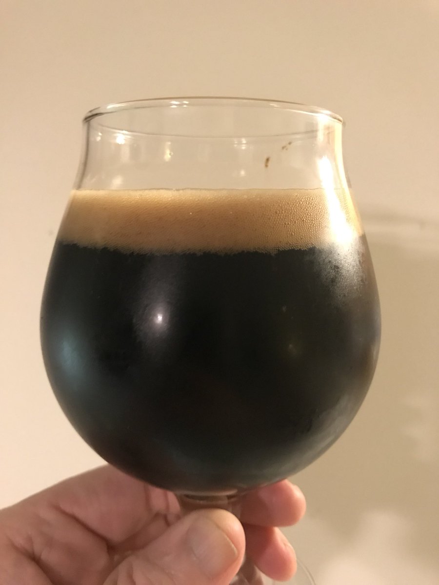New2BrewDotCom's tweet photo. A nice pull of my 18 month old keg of Russian Imperial Stout.  This stuff just keeps getting better.  #homebrew https://t.co/CHaoWNFBVa