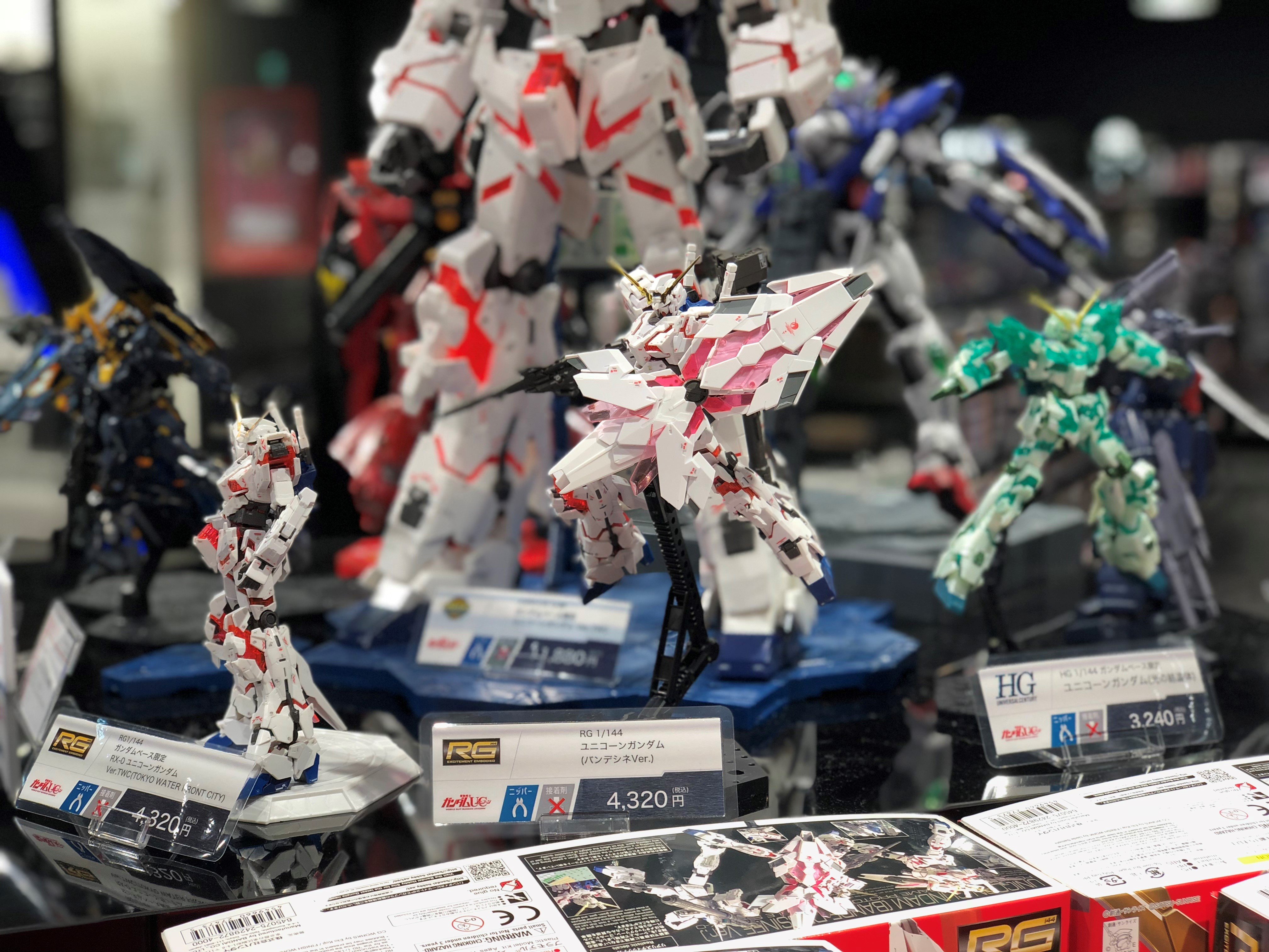 The Gundam Base お待たせいたしました Rg 1 144 ユニコーンガンダム バンデシネver が再入荷いたしました まだ手に入れることができていないガンプラビルダーの皆さん是非ガンダムベース東京へお越しください T Co Agbx8sl9js
