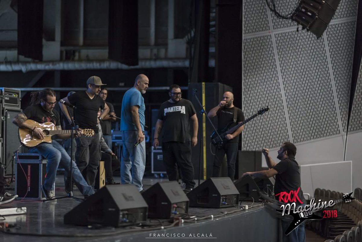 rockmachinemex's tweet photo. ¿Ya checaste nuestra galería del soundcheck? #RockMachine2018  https://t.co/8rDxmwN66i https://t.co/F6RddRGwRw