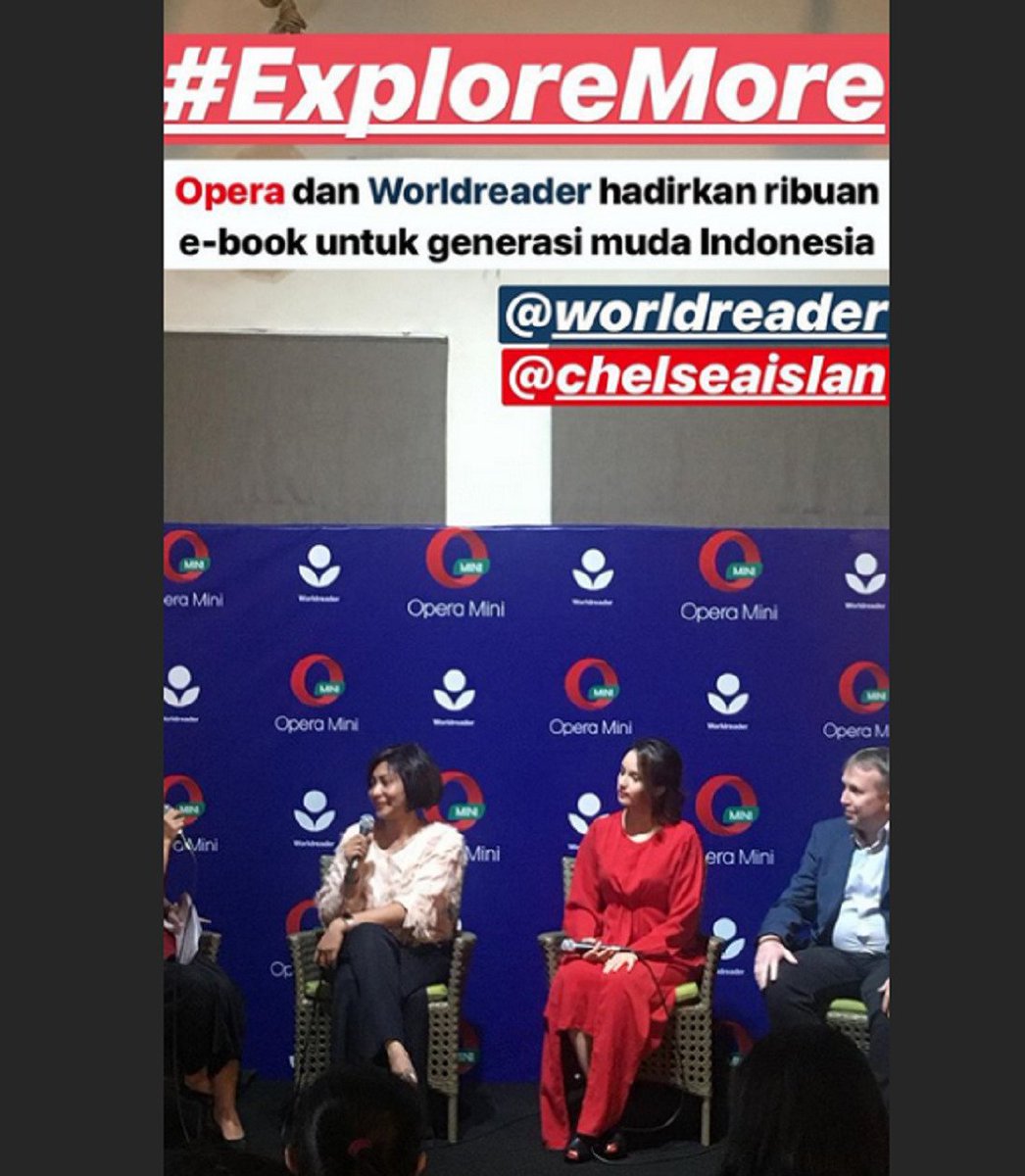 ExploreMode's tweet image. 21-2-2018 : PRESCON #OperaxWorldreader with chelseaislan [Brand Ambassador opera_id (Red Dress)] + opera International &amp;amp;  worldreaders [Co-Founder by Mr. ColinMcElwee (Right)] in Jakarta

#exploremode
#oserbabisa
#operabrowser
#chelseaislan
#worldreader