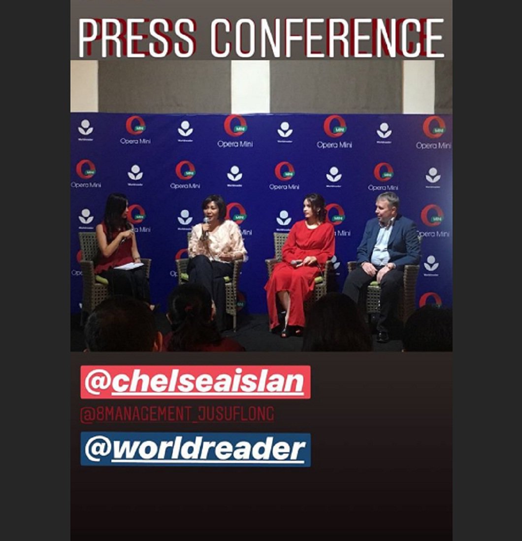 ExploreMode's tweet image. 21-2-2018 : PRESCON #OperaxWorldreader with chelseaislan [Brand Ambassador opera_id (Red Dress)] + opera International &amp;amp;  worldreaders [Co-Founder by Mr. ColinMcElwee (Right)] in Jakarta

#exploremode
#oserbabisa
#operabrowser
#chelseaislan
#worldreader