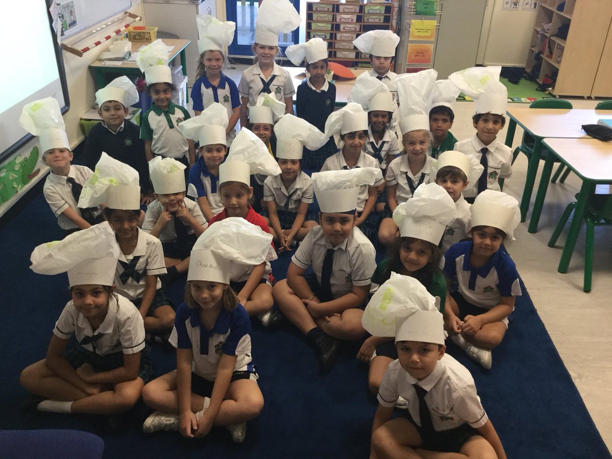 JPS_Year2's tweet photo. 2C loved making their overnights oats as part of our new topic @thebodycoach what do you think? Chefs in the making? #JPS2C #JPSfun #littlechefs https://t.co/Yk87JfC0da
