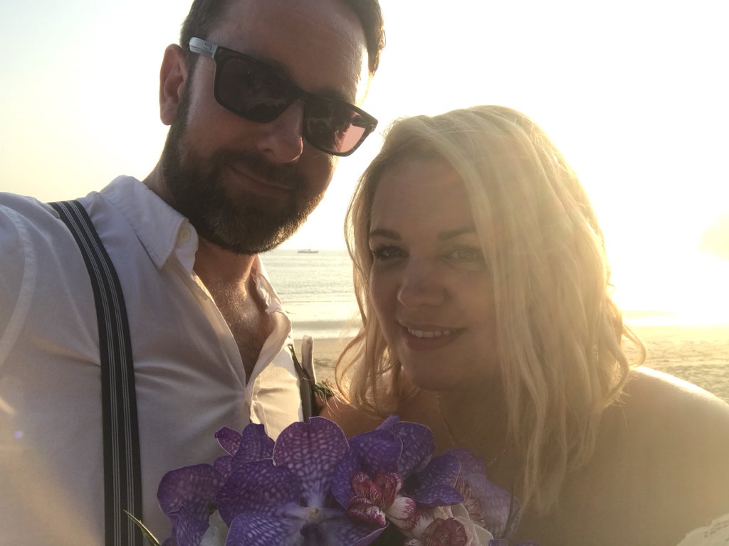 Jeniwilkes's tweet photo. A nice day for a white wedding 👰��� #love #thedrakes #beachwedding #Thailand #layanbeach https://t.co/2UPSwbcjEt