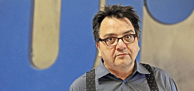 ElCautiv0's tweet image. Buen artista Bosé pero mucho collage y sobrepremiación. El Bombo Fica, mi ídolo pero mucho espacio intermedio. Dónde queda el respeto para #Illapu de lo poco que nos representa, va a salir pasada las 3 AM

Álex Hernández; farandulero de pacotilla, director de cartón!! 😡#Viña2018