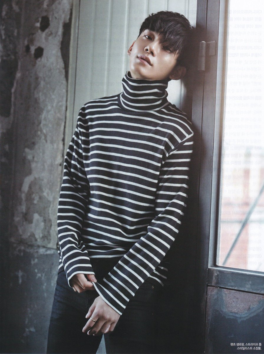 ForChenUnion's tweet photo. Can Jongdae get 1485 RTs?

Model Kim stealing our hearts.  Wow! He is so handsome. 
We need more amazing photoshoots like this for him. 

#EXOL #BestFanArmy #iHeartAwards @weareoneEXO #EXOlympicsD4 https://t.co/OAWV2w98u3