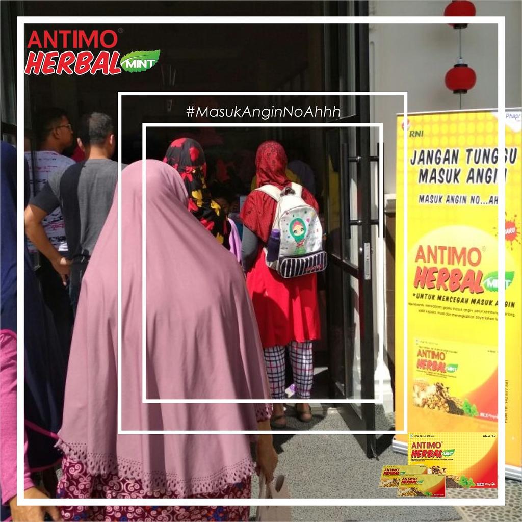 AntimoHerbal's tweet photo. Ciri2 masuk angin

Orang indonesia pasti sudah kenal dengan istilah masuk angin. Biasanya ciri2 masuk angin dapat dikenali dgn adanya perubahan pada tubuh seperti badan terasa tidak enak, kedinginan, meriang, sakit kepala, otot terasa nyeri, kehilangan nafsu makan &amp; merasa lelah. https://t.co/movHWhbO3B
