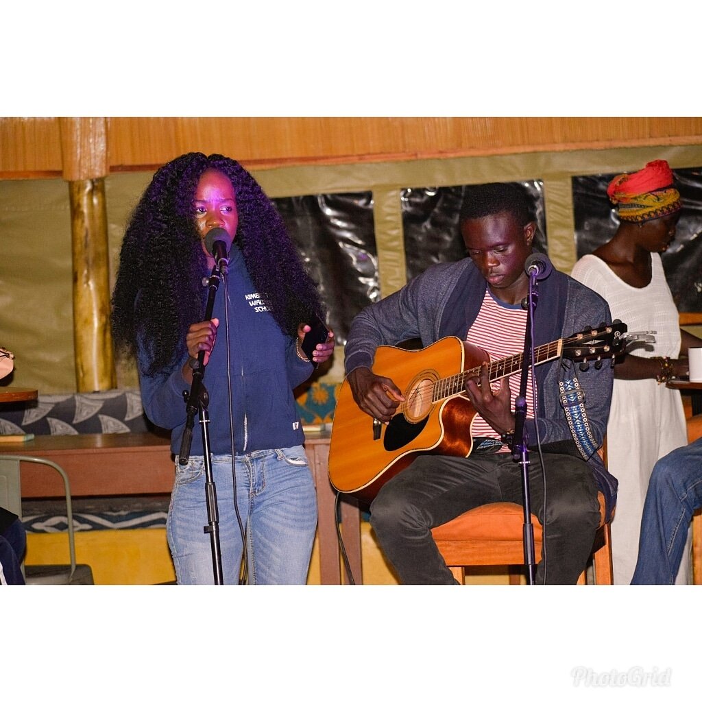 theafrosausa's tweet photo. Once you realize you were blessed with some serious talent, you exploit it
♥💋 #Backtothematter now on youtube.! https://t.co/up72cVsk3T