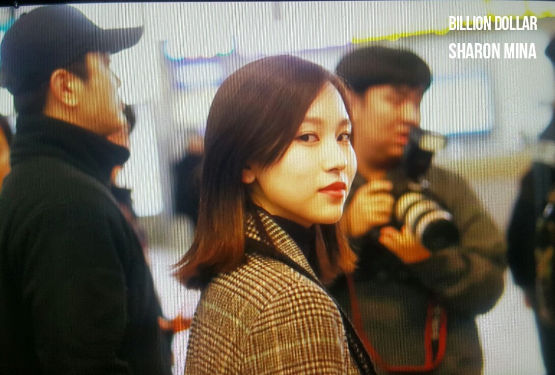 BDS_MyoiMina324's tweet photo. 180221 GMP 김포공항 출국 프리뷰

오늘도 아름다운...
일본 스케줄 화이팅!
가나 초콜릿 맛있게 먹길...

#트와이스 #미나 #TWICE #MINA #名井南 #ミナ #トゥワイス https://t.co/20g6Rk9Tl3