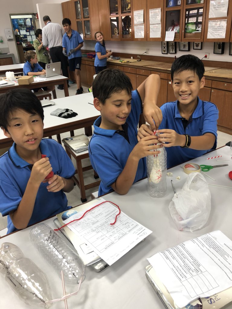 amyfranrocks's tweet photo. ISKL Makers space and interactive human body science project FUN! https://t.co/9aDe9EHkdO
