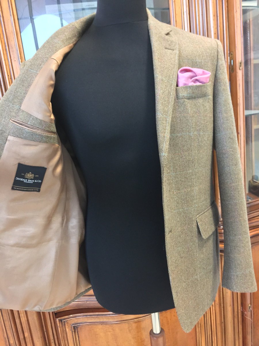 MFG_Florence's tweet photo. #303tuscans #ethicalfashion #tocfashionacademytuscany #award #awardingceremony #pittiuomo #pitti93 #pittiimmagine #ethical #fairtrade #sustainable #sustainablefashion #fashion #menswear #mensweardaily #menswearblogger #menstyle #italy #menstyleblogger #company #business https://t.co/202zL2H6BT