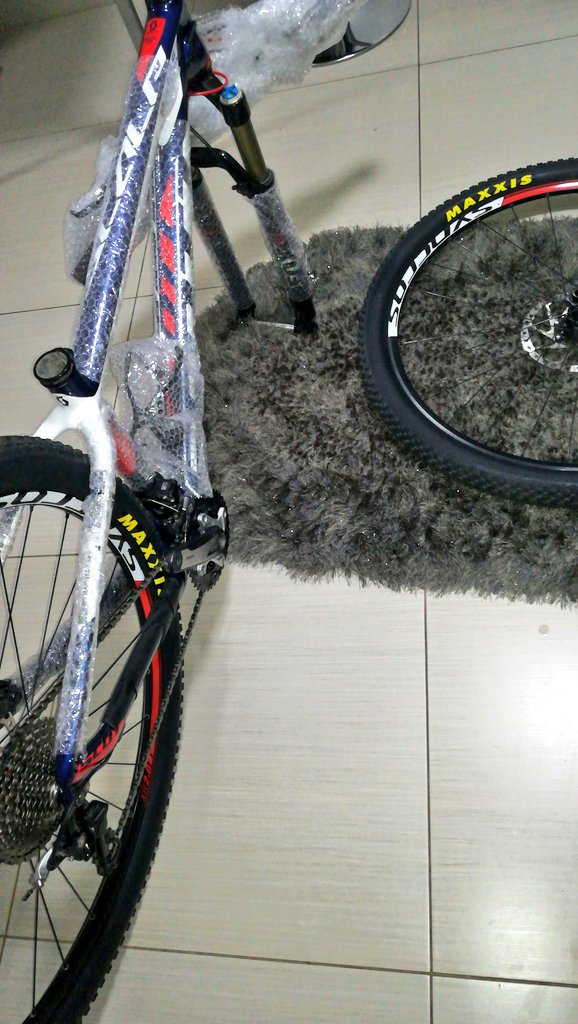 This <a href="/bikeonscott/">SCOTT Bike</a> just got serviced by one of the best mechanics out there <a href="/groenmorne/">morne groenewald</a>

Proud to have such a wonderful yet an intelligent mechanic work on my bike. 

Its a pleasure working with you buddy

Ps. Only the Best is available at <a href="/naeem_valencia/">Valencia</a> <a href="/brett_mtb/">Brett Coates</a>
#VbikeService