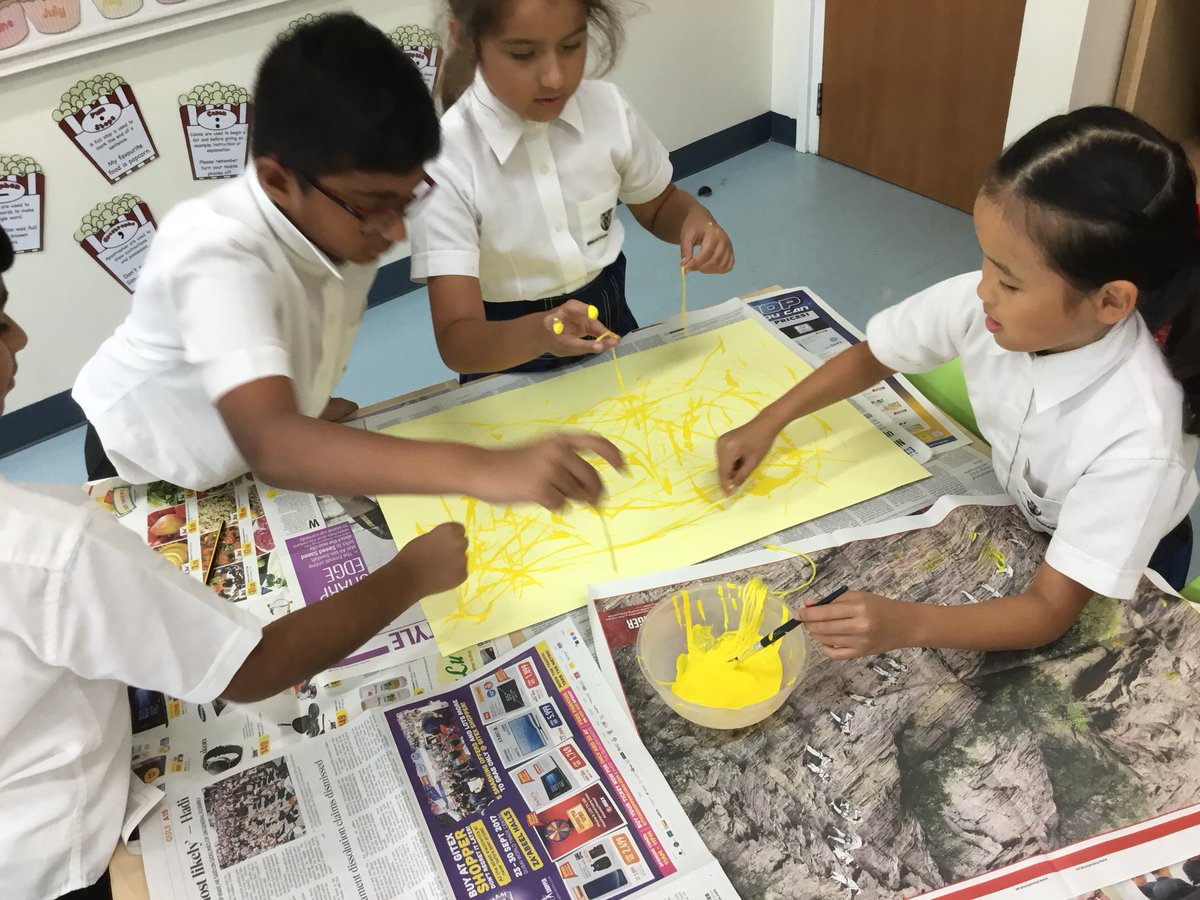 BCADyear4's tweet photo. #yr4nile are experimenting the drip technique just like#jacksonpollock @BCADprep @BCADprepart https://t.co/gLZjPowlpU