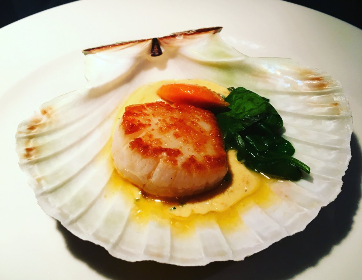 chiswelldining's tweet photo. Kick off #datenight with some sexy scallops https://t.co/JIUzvRwNeQ