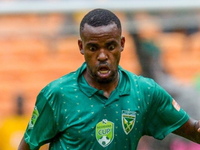 SABreakingNews's tweet photo. #Shongwe: Referee right to send me off. https://t.co/Xaf4tBvAWd #GoldenArrows https://t.co/mKoh1EDM86