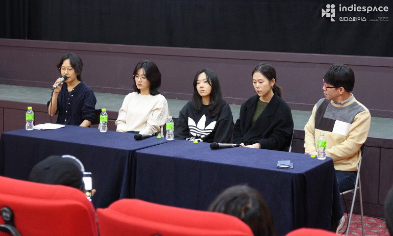 지난 2일, 이동진 영화평론가의 진행으로 이완민 감독, 김새벽, 이상희, 이주영 배우와 함께한 <#누에치던방> 인디토크 기록입니다. ✍️ 잃어버린...