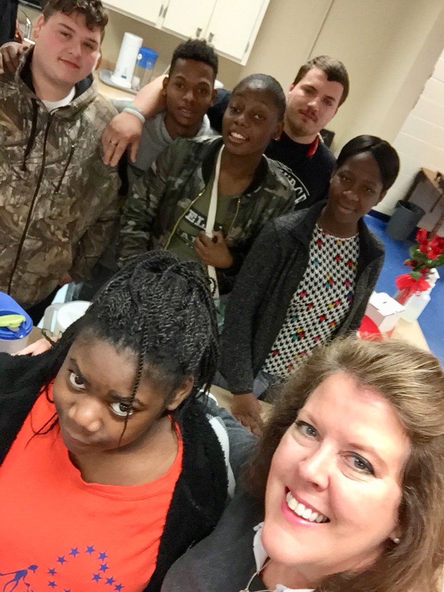 KimFullerEC's tweet photo. Our “Brewed Blessings” has got it going on this morning ! #StudentCoffeeShop #EachisImportant @ECCHS_GA @JasonKouns1 https://t.co/CEMNinz4iG