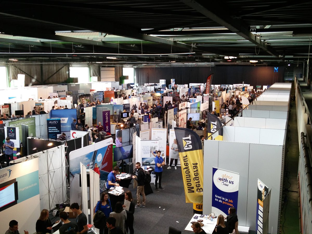 KinderenNick's tweet photo. Weer een stapje dichter bij het afstuderen.. #ondernemerschap #thomasmore #jobbeurs #renotec #DCA https://t.co/Dl2d2N1P0N