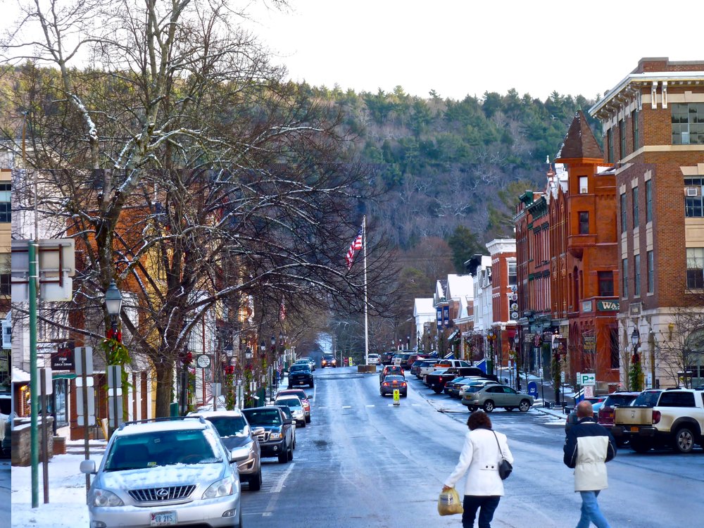 CooperstownFun's tweet image. Many visitors know Cooperstown, N.Y., best as a summer vacation destination, but there's also something so special about winter bit.ly/2CdB8QM #cooperstown #familytrip @bookingcom @I_LOVE_NY
