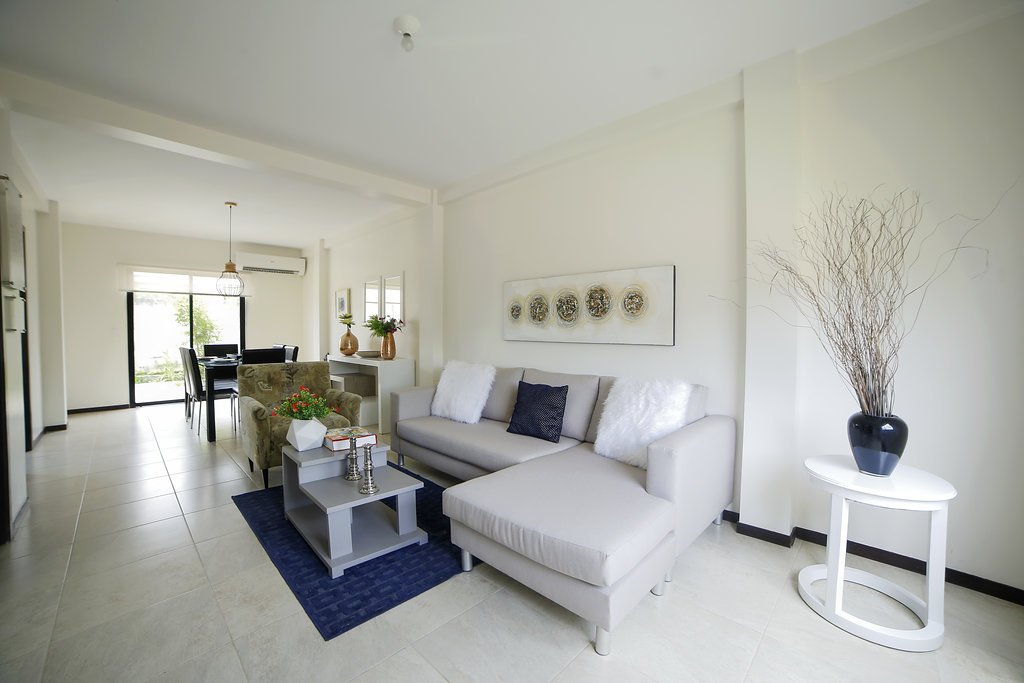 LAJOYAec's tweet photo. Decora tu casa de la forma que tu familia la pueda disfrutar. Recuerda que el uso de tonos claros proporciona amplitud y armonia.  #Tipsdedecoración #ModeloW https://t.co/F4rakEvkv8