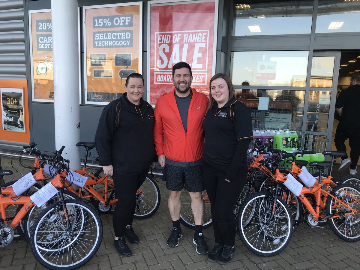 holyroodboxing's tweet photo. Great Morning volunteering

Delivering 10 bikes to #CraigourParkPrimary in #Moredun to be used by all the #Kids in their  #BikeAbility programme. 

Huge Shout out to Jamie Orourke at #5MUProperties who funded the Bike Initiative and to @Halfords_uk for their #Community support https://t.co/z2voxNKb8E