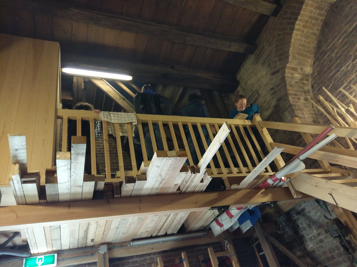 Na de Tostifile <a href="/DeKruittoren/">WALHALLAb!</a> is het voor Goof nu duidelijk: ik ga mijn eigen schaats ontwerpen..

#makered
