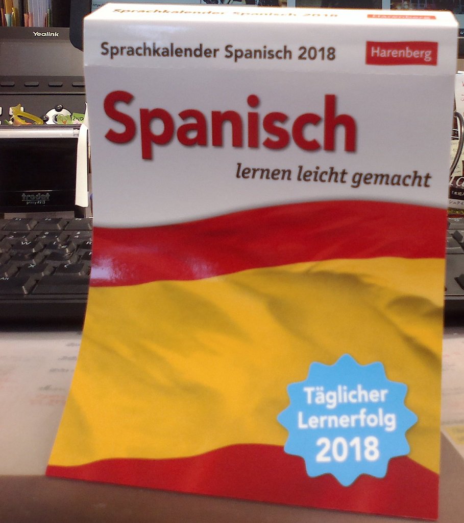 Mybus ドイツ 公式 ランチから戻ってきた上司 可愛い が あげるの忘れてた とくれた 一日一枚 スペイン語 カレンダー 各ページ裏面に ドイツ語 での文法や単語解説つき 勉強しろという事ですね さぼらずにスペイン語をちゃんとやれという事 Mybus ドイツ 公式 ランチから戻ってきた上司 可愛い が あげるの忘れてた とくれた 一日一枚 スペイン語 カレンダー 各ページ裏面に ドイツ語 での文法や単語解説つき 勉強しろという事ですね さぼらずにスペイン語をちゃんとやれという事