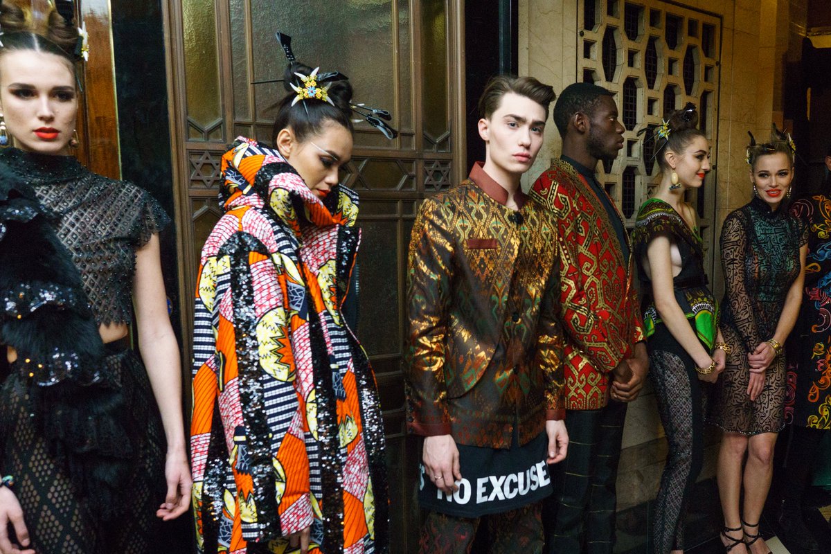 Limkokwing Fashion Club is the world’s first university fashion label - and they showed at <a href="/FashionScout/">Fashion Scout</a> AW18 theglasspineapple.com/blogs/catwalk/… || <a href="/Limkokwing_MY/">Limkokwing Uni</a> @ThePrimGirl #fashionscout #lfw