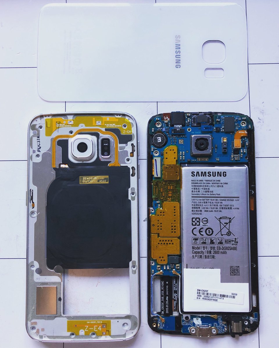 Samsung S6 Edge disassembly. Remember, we repair all makes and models - not just #Apple products! 

#samsungrepairs #southampton