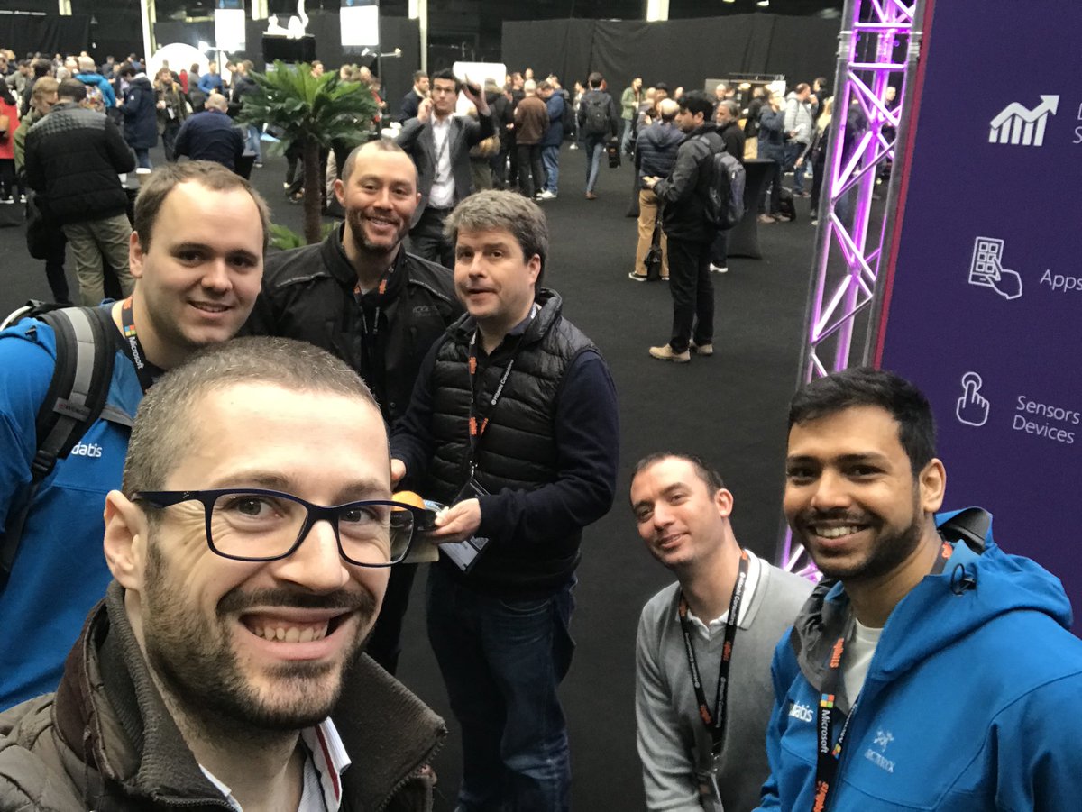 ZeMiguelMendes's tweet photo. @SQLBits Day 1 #sqlbits #adatisgoesSQLBits https://t.co/AfB6fH0K08