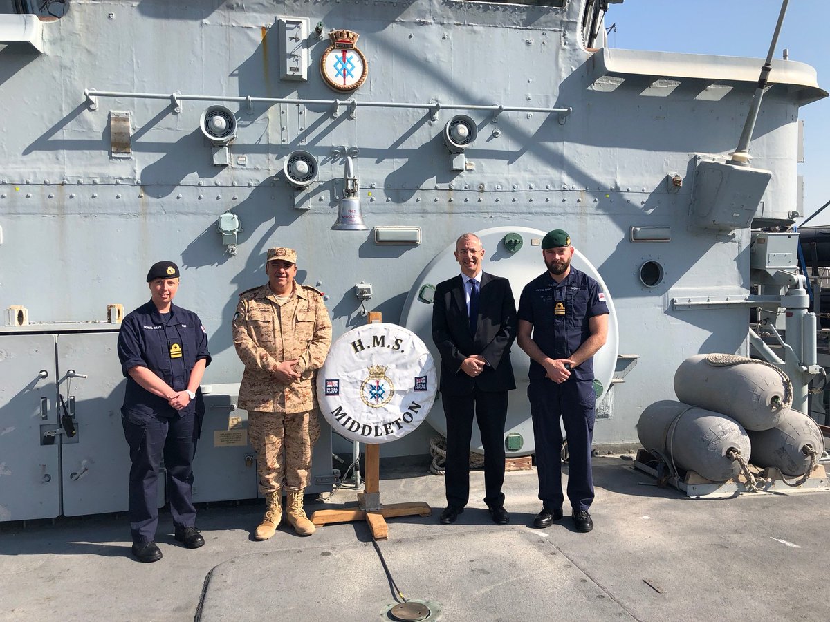 HMSMiddleton's tweet photo. .@HMSMiddleton and @HMSBlyth visited Kuwait for Staff Sea days, working with our opposite numbers cementing relationships. @COMUKMCMFOR @CaptainMFP @RoyalNavy @DefenceOps https://t.co/g9QQZwzAZk